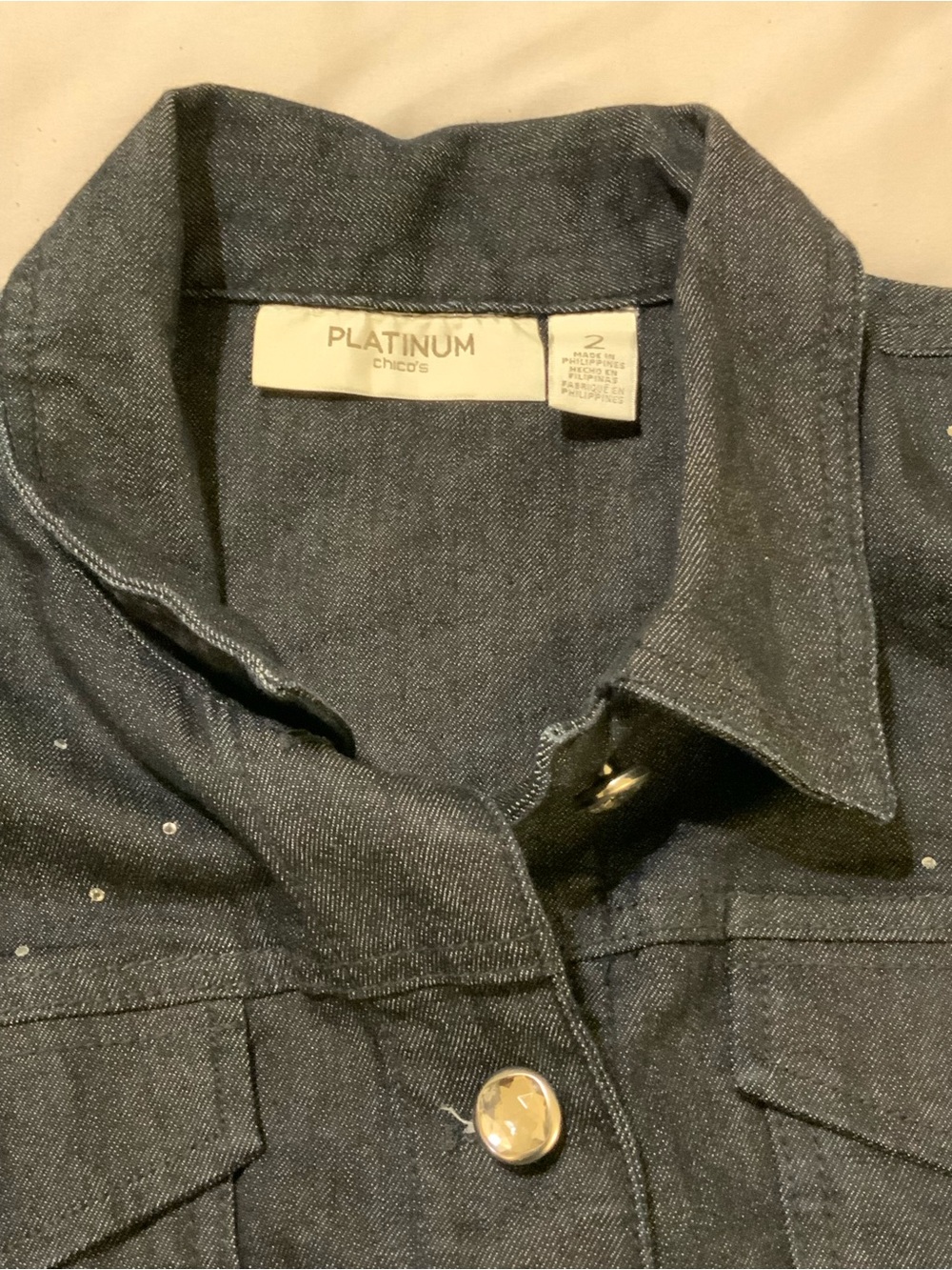 Chico's Platinum Dark Wash Denim Jacket with Beaded Shoulder Embellishments Sz 2 - Picture 7 of 9